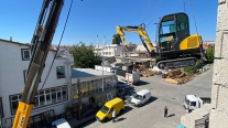AXOR ÜZERİNDE 35 TONLUK ÇİFT KIRMA
